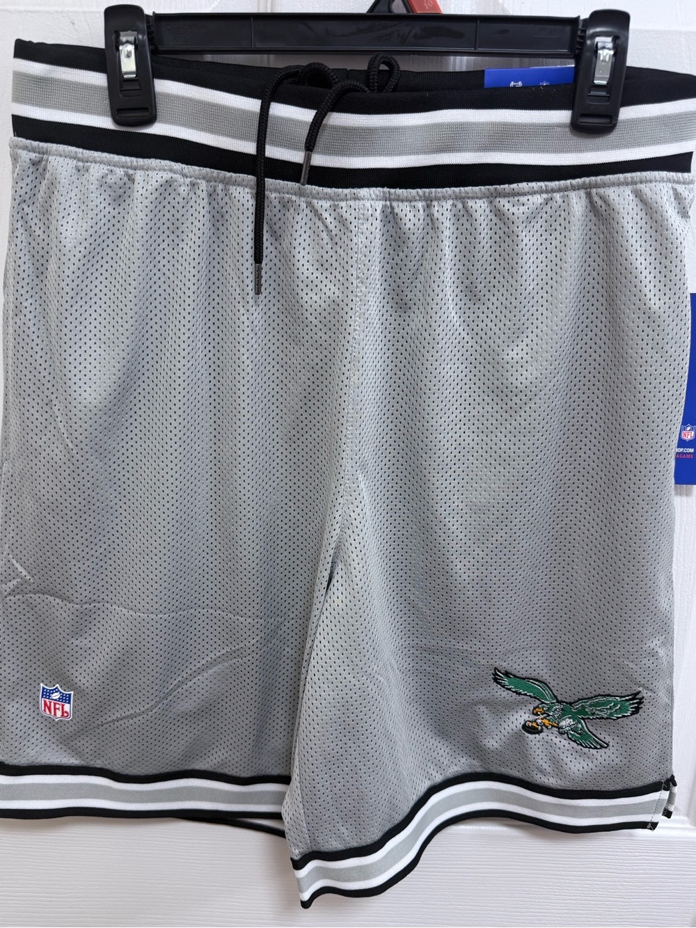 NWT NFL Philadelphia Eagles Gray Mesh Athletic Shorts, Size Medium